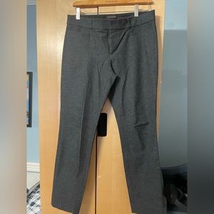 Women’s Banana Republic Sloan Pant. Size 2 Charcoal Gray. Ankle length.